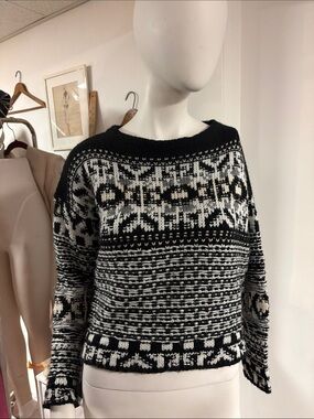 John + Jenn Black and White Patterned  Sweater oversized